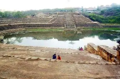 Book A Taxi Surajkund Lake Faridabad